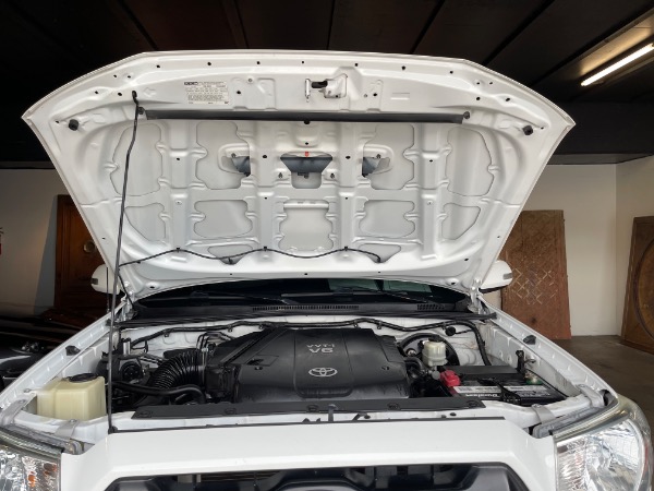 Used-2014-Toyota-Tacoma-PreRunner-V6