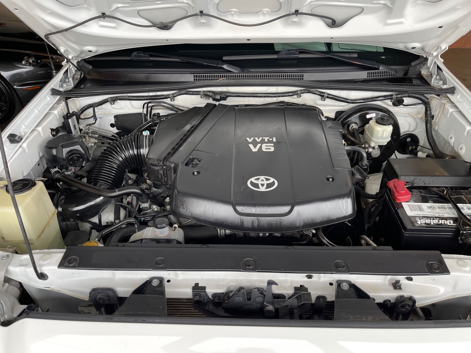 Used-2014-Toyota-Tacoma-PreRunner-V6