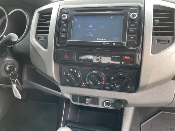 Used-2014-Toyota-Tacoma-PreRunner-V6