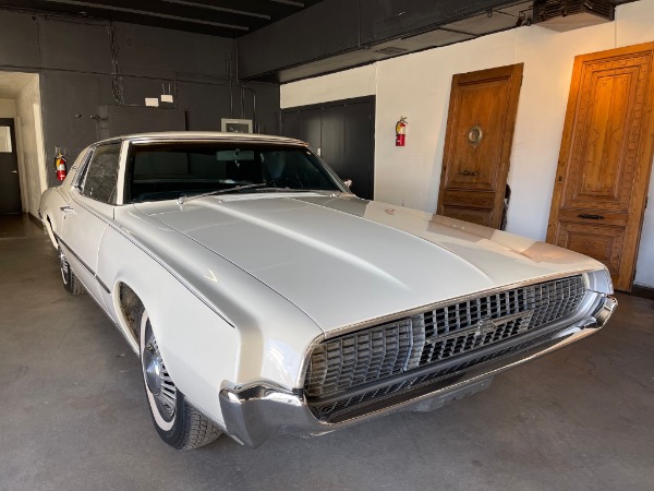 Used-1967-Ford-Thunderbird-Sedan