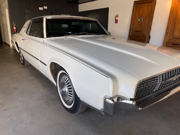 Used-1967-Ford-Thunderbird-Sedan