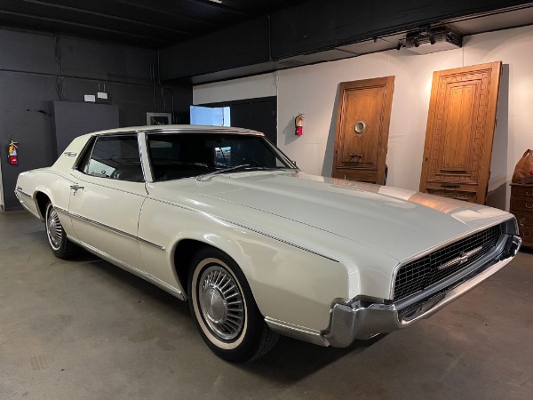 Used-1967-Ford-Thunderbird-Sedan