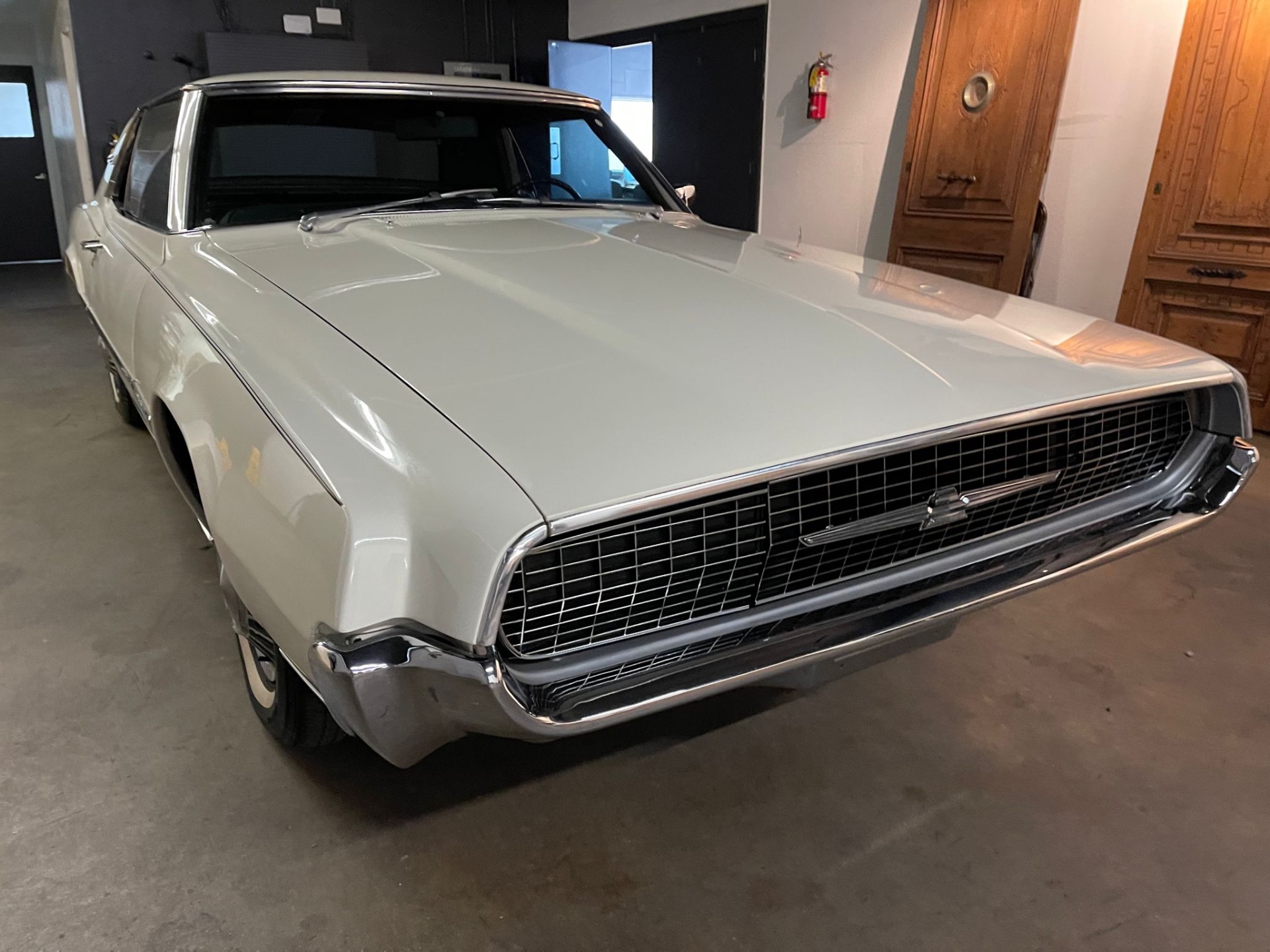 Used-1967-Ford-Thunderbird-Sedan