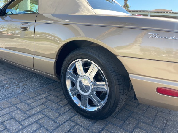 Used-2005-Ford-Thunderbird-50th-Anniversary-Edition