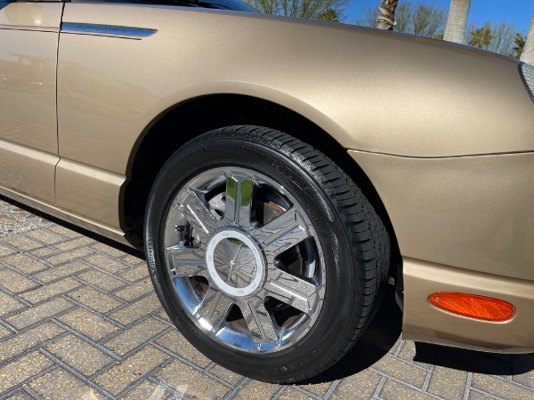 Used-2005-Ford-Thunderbird-50th-Anniversary-Edition