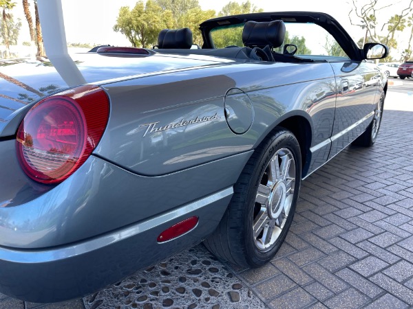 Used-2005-Ford-Thunderbird-Deluxe