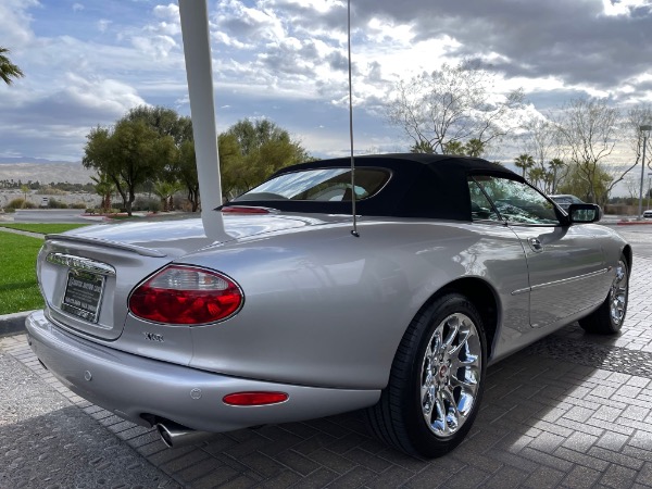 Used-2001-Jaguar-XKR