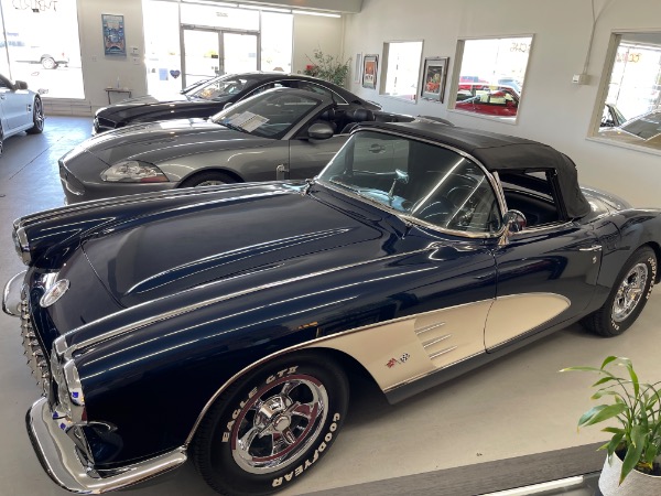 Used-1960-Chevrolet-Corvette