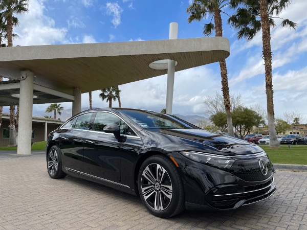 Used-2022-Mercedes-Benz-EQS-450-plus-luxury