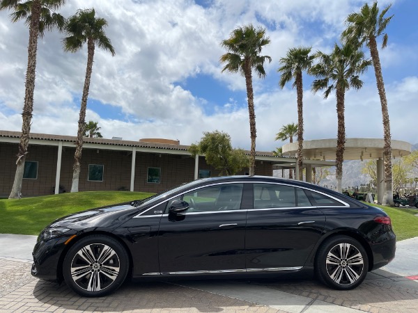 Used-2022-Mercedes-Benz-EQS-450-plus-luxury