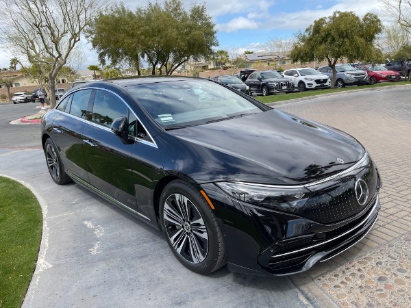 Used-2022-Mercedes-Benz-EQS-450-plus-luxury