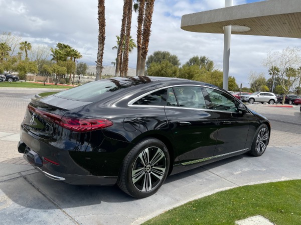 Used-2022-Mercedes-Benz-EQS-450-plus-luxury