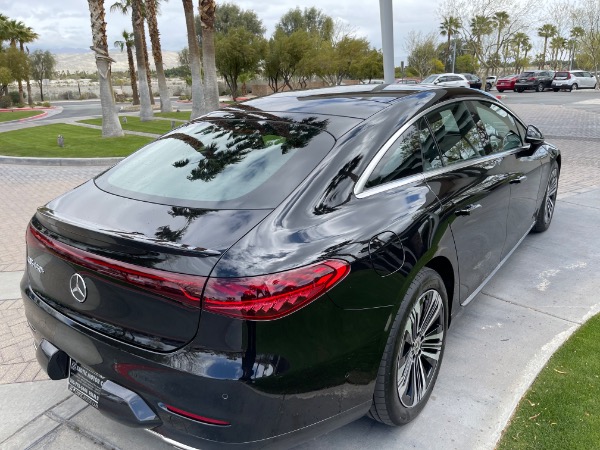 Used-2022-Mercedes-Benz-EQS-450-plus-luxury