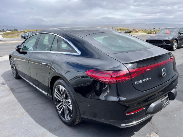 Used-2022-Mercedes-Benz-EQS-450-plus-luxury