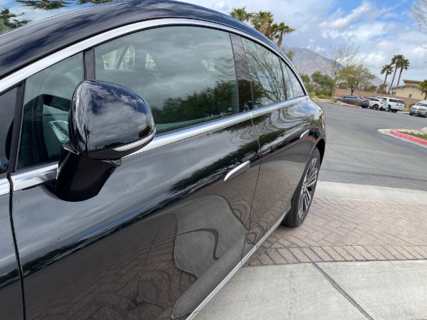 Used-2022-Mercedes-Benz-EQS-450-plus-luxury
