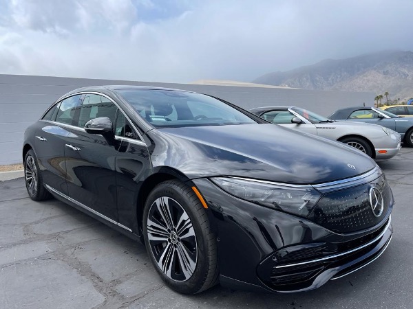 Used-2022-Mercedes-Benz-EQS-450-plus-luxury