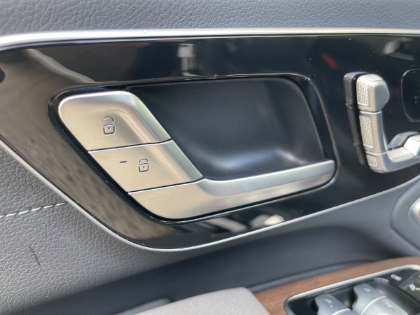 Used-2022-Mercedes-Benz-EQS-450-plus-luxury