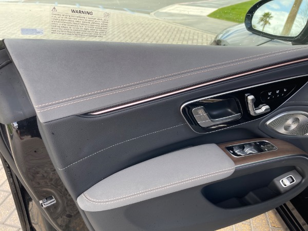 Used-2022-Mercedes-Benz-EQS-450-plus-luxury