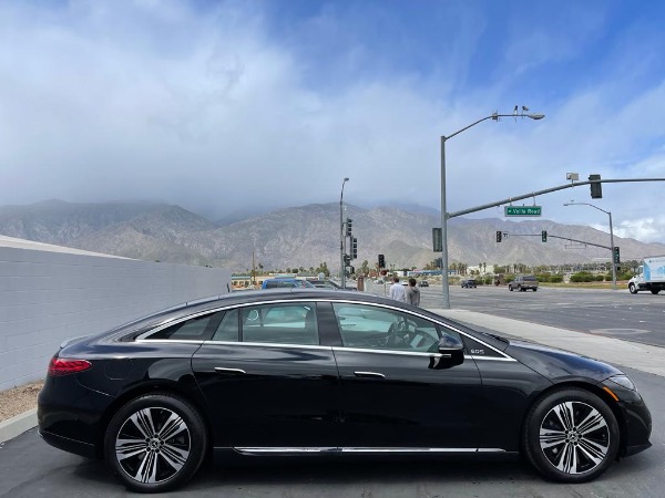 Used-2022-Mercedes-Benz-EQS-450-plus-luxury
