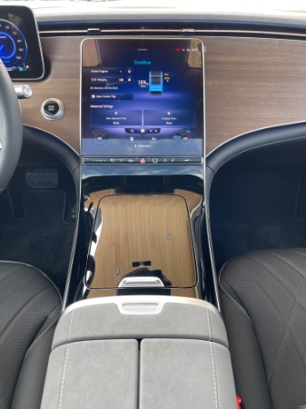 Used-2022-Mercedes-Benz-EQS-450-plus-luxury
