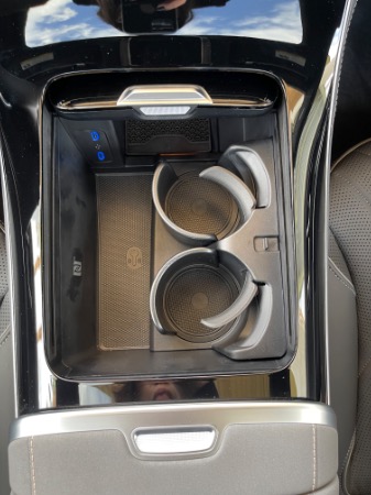 Used-2022-Mercedes-Benz-EQS-450-plus-luxury