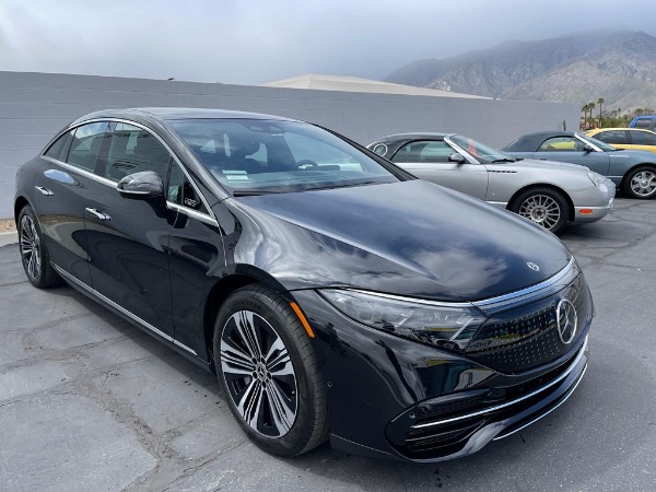 Used-2022-Mercedes-Benz-EQS-450-plus-luxury