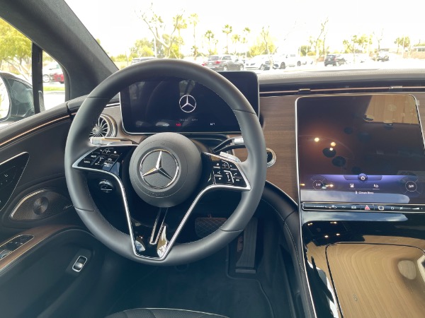Used-2022-Mercedes-Benz-EQS-450-plus-luxury