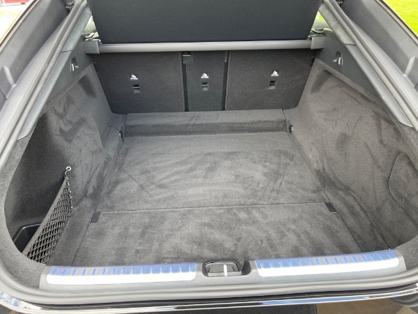 Used-2022-Mercedes-Benz-EQS-450-plus-luxury