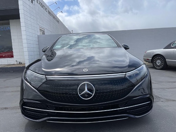 Used-2022-Mercedes-Benz-EQS-450-plus-luxury