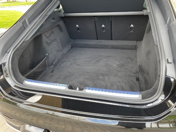 Used-2022-Mercedes-Benz-EQS-450-plus-luxury