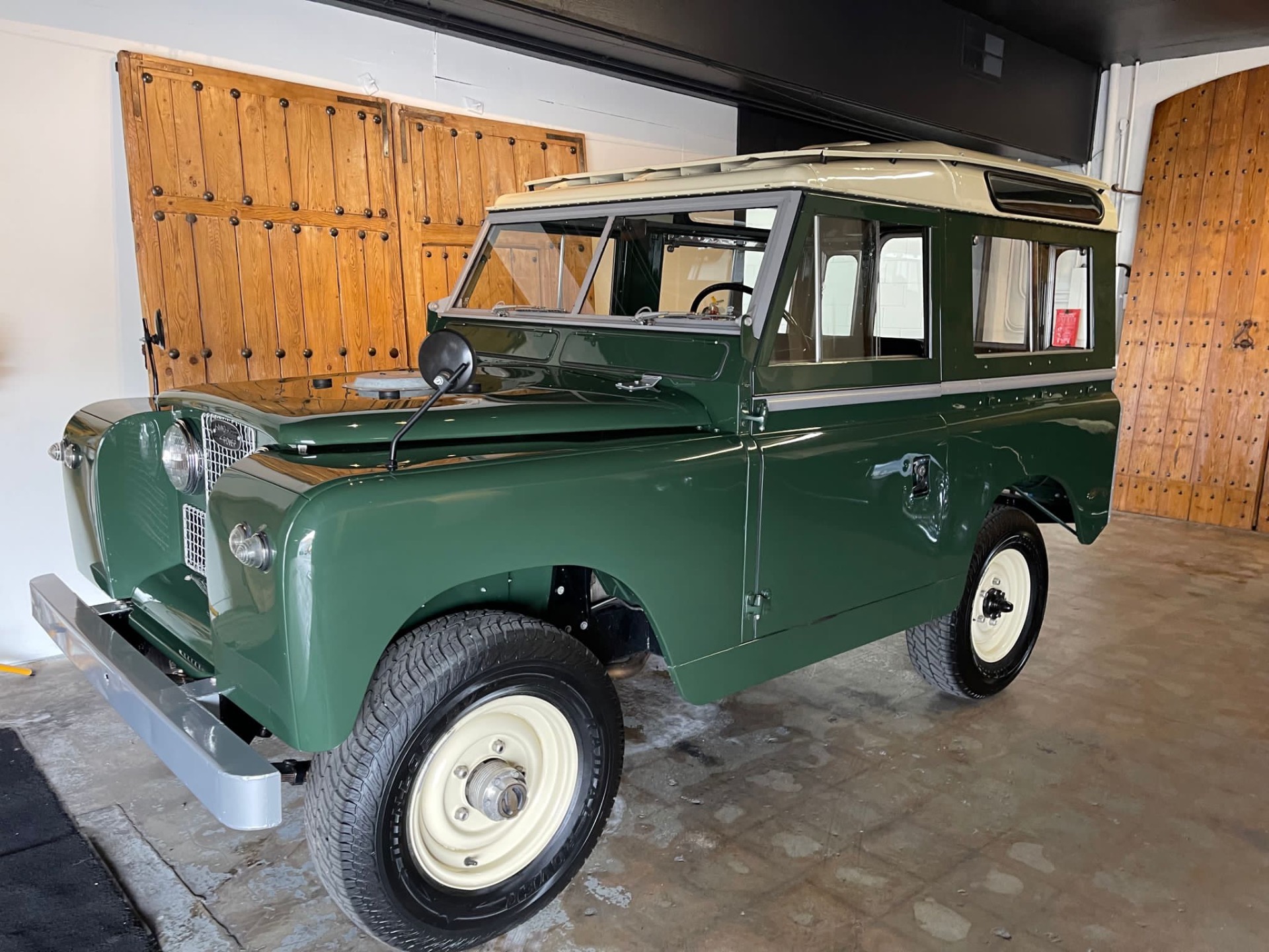 Used-1965-Land-Rover-Series-IIA
