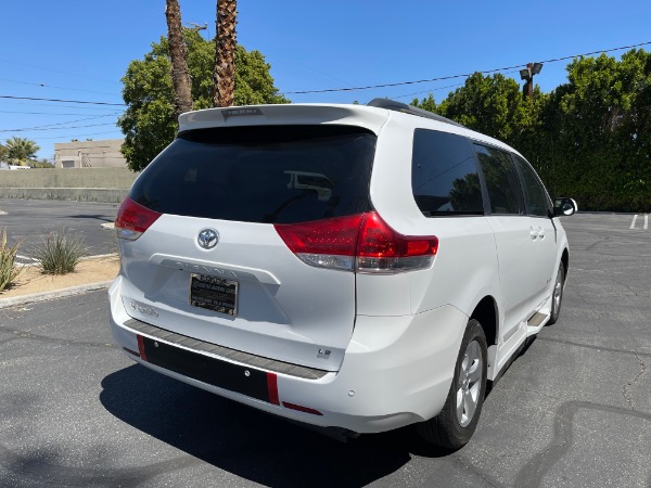 Used-2013-Toyota-Sienna-LE-Mobility-7-Passenger