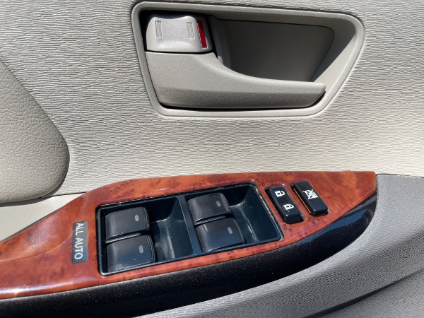 Used-2013-Toyota-Sienna-LE-Mobility-7-Passenger