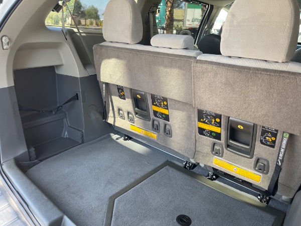 Used-2013-Toyota-Sienna-LE-Mobility-7-Passenger