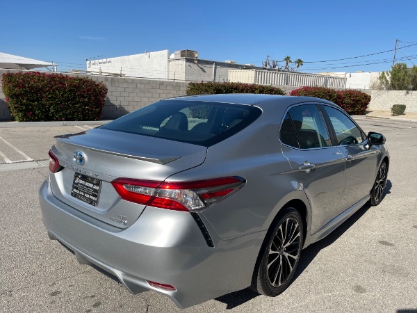 Used-2018-Toyota-Camry-Hybrid-Sport-Edition