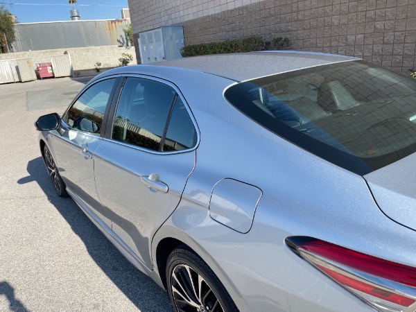 Used-2018-Toyota-Camry-Hybrid-Sport-Edition