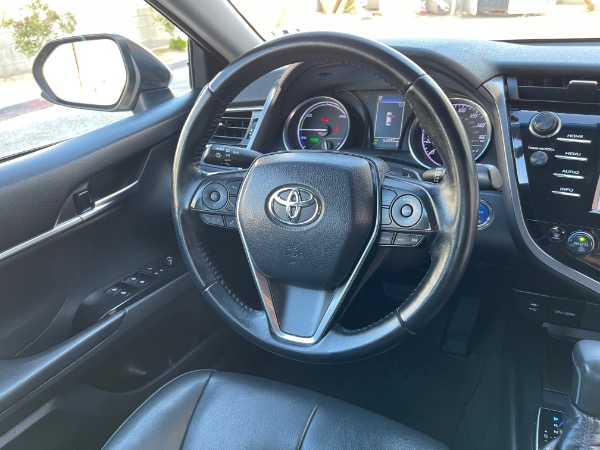 Used-2018-Toyota-Camry-Hybrid-Sport-Edition