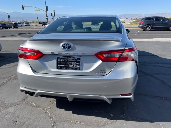 Used-2018-Toyota-Camry-Hybrid-Sport-Edition