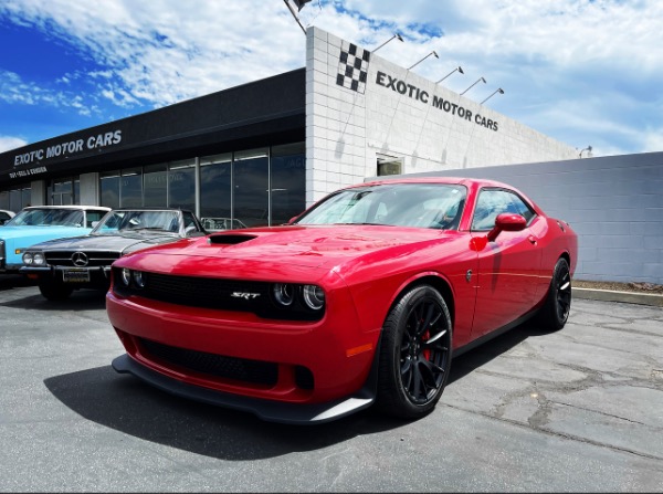 Used-2015-Dodge-Challenger-SRT-Hellcat