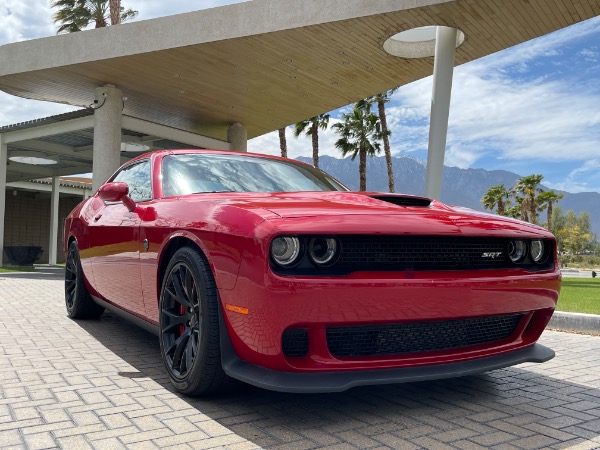 Used-2015-Dodge-Challenger-SRT-Hellcat