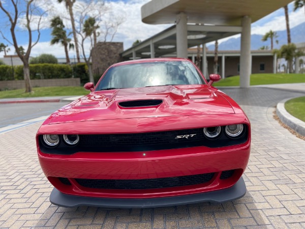 Used-2015-Dodge-Challenger-SRT-Hellcat