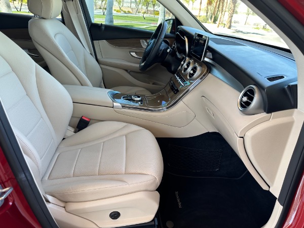 Used-2019-Mercedes-Benz-GLC-300-20-Turbo-GLC-300