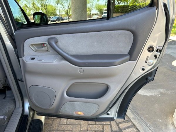 Used-2005-Toyota-Sequoia-SR5