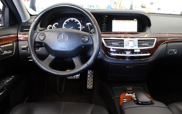 Used-2008-Mercedes-Benz-S-Class-S-550