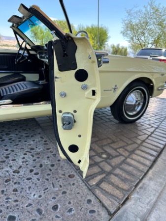Used-1964-Ford-Mustang-1964-1/2-Model