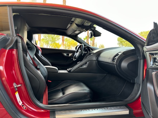 Used-2016-Jaguar-F-TYPE-R