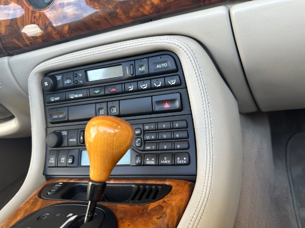 Used-1998-Jaguar-XK-Series-XK8