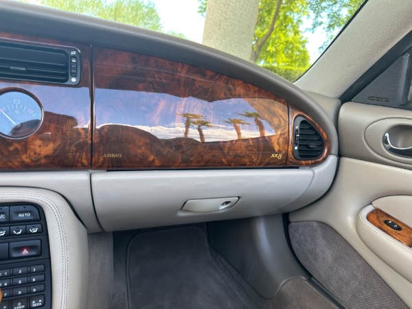 Used-1998-Jaguar-XK-Series-XK8