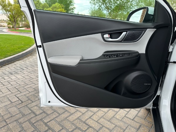 Used-2023-Hyundai-Kona-Limited