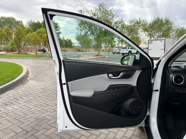 Used-2023-Hyundai-Kona-Limited